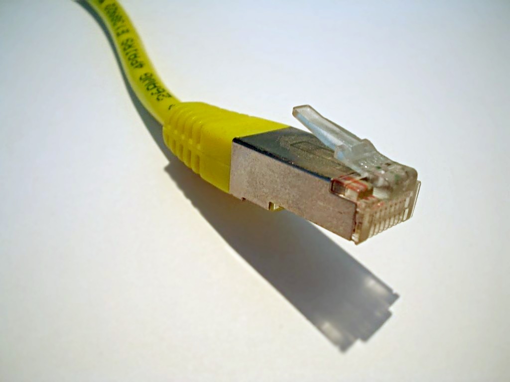 cable réseau connecteur rj45
